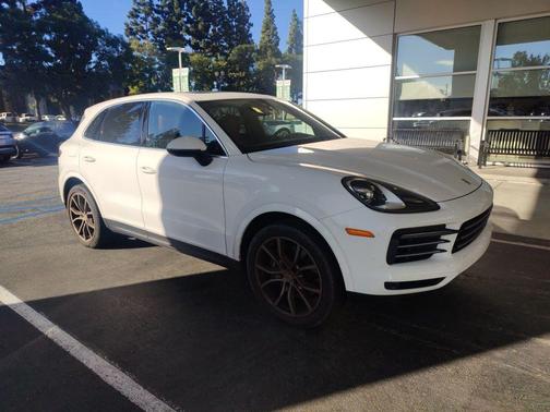 2022 Porsche Cayenne Cayenne
