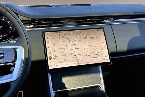 2025 Land Rover Range Rover P400 SE