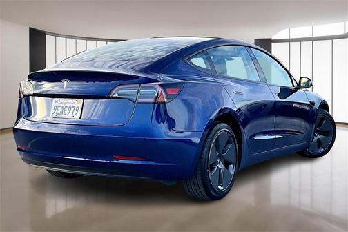 2023 Tesla Model 3 Standard Range