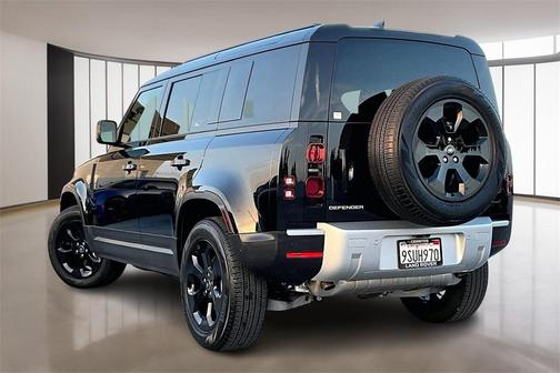 2025 Land Rover Defender 110 P400 S