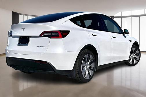 2021 Tesla Model Y Long Range Dual Motor All-Wheel Drive