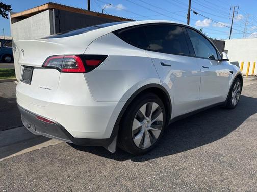 2021 Tesla Model Y Long Range Dual Motor All-Wheel Drive