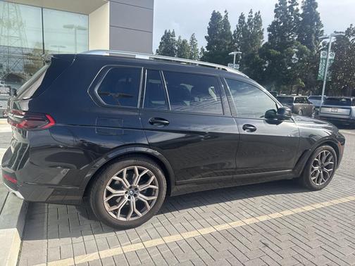 2024 BMW X7 xDrive40i