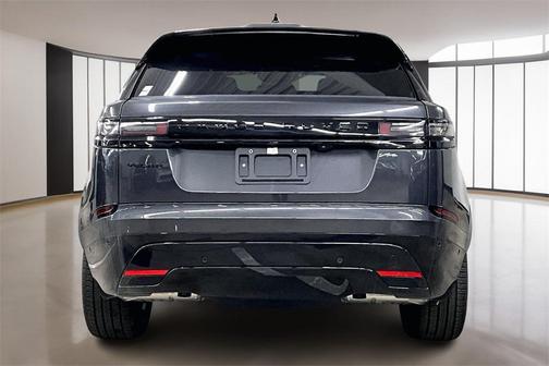 2026 Land Rover Range Rover Velar P250 SE R-Dynamic