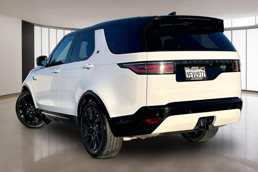 2023 Land Rover Discovery P360 S R-Dynamic