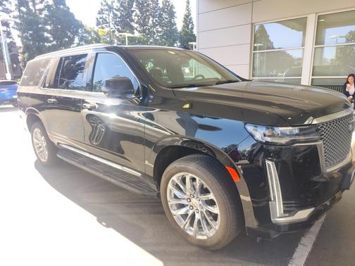 2023 Cadillac Escalade ESV Premium Luxury