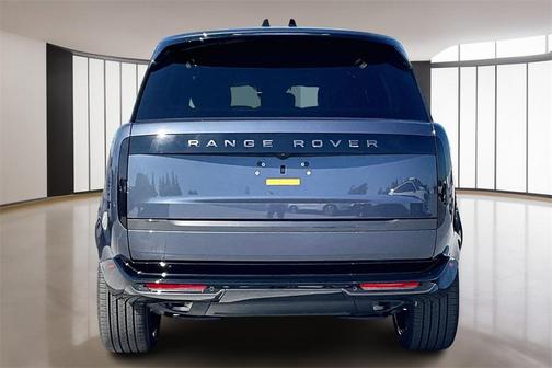 2026 Land Rover Range Rover P400 SE