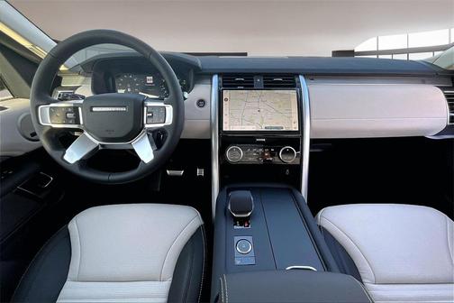 2026 Land Rover Discovery Tempest Edition