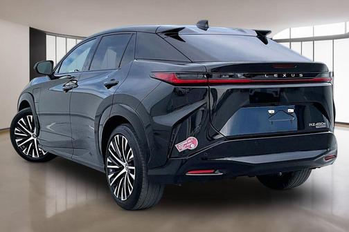 2023 Lexus RZ 450e Luxury