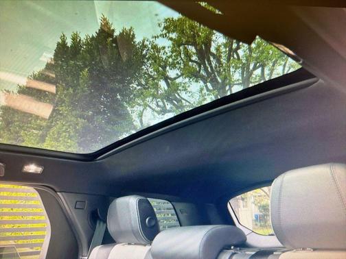 2022 Land Rover Discovery Sport S R-Dynamic