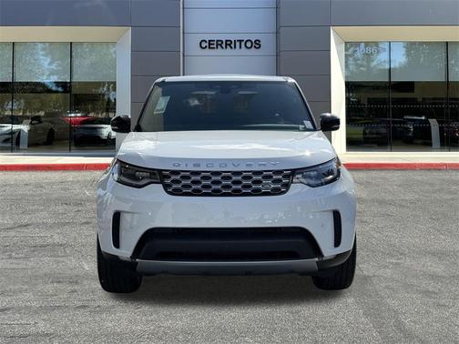 2025 Land Rover Discovery P300 S