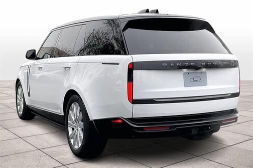 2025 Land Rover Range Rover SE