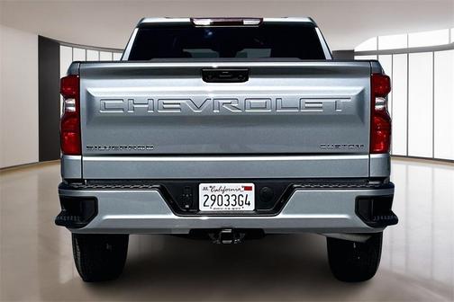 2025 Chevrolet Silverado 1500 Custom