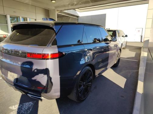 2024 Land Rover Range Rover Sport SE