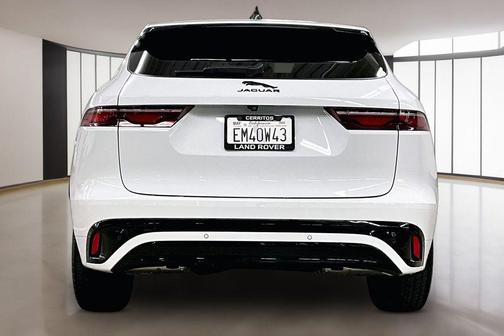 2025 Jaguar F-PACE R-Dynamic S P250 AWD Automatic