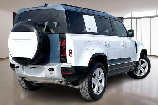 2024 Land Rover Defender 110 P300