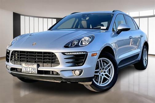 2017 Porsche Macan Base