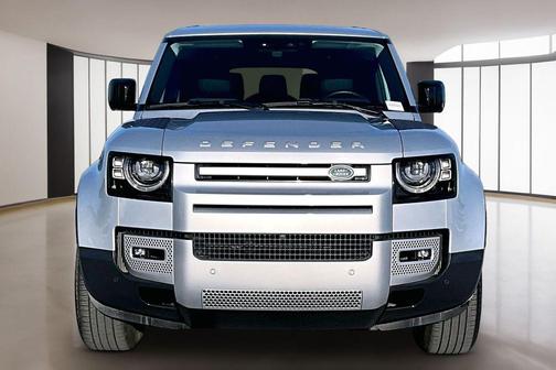 2023 Land Rover Defender 130 SE