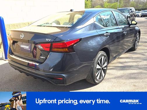 2022 Nissan Altima SV