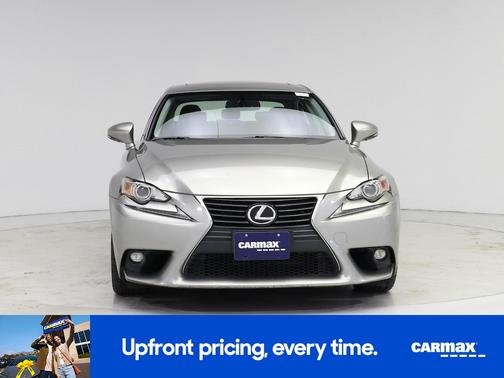 2016 Lexus IS 200t Base (A8)