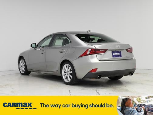 2016 Lexus IS 200t Base (A8)