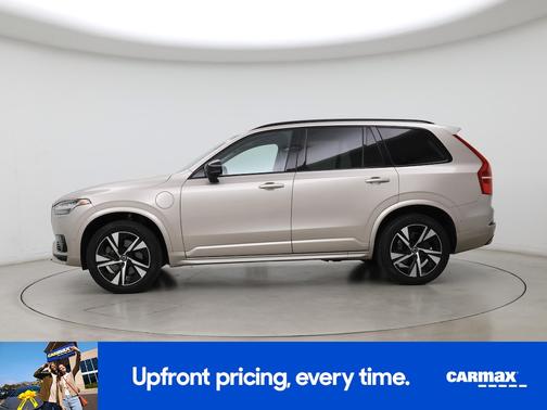 2023 Volvo XC90 Recharge Plug-In Hybrid T8 Plus Dark Theme