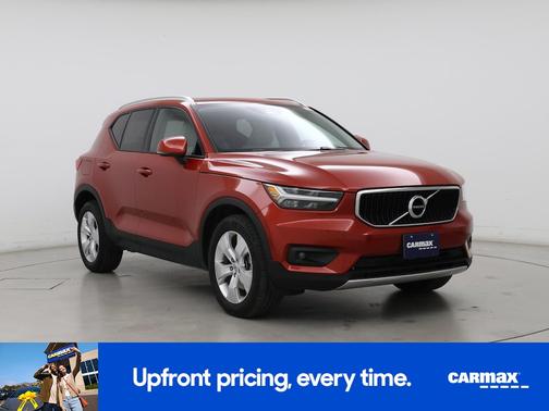 2021 Volvo XC40 T5 Momentum