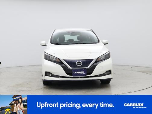 White 2020 Nissan Leaf SV Plus