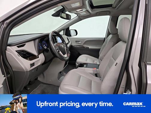 2020 Toyota Sienna XLE Premium