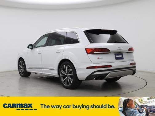 2022 Audi SQ7 Premium Plus