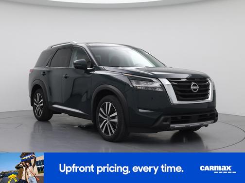 Green 2025 Nissan Pathfinder Platinum
