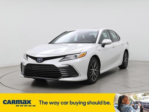 2021 Toyota Camry Hybrid XLE