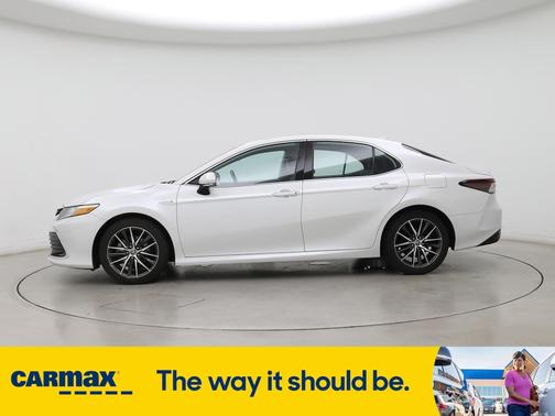 2021 Toyota Camry Hybrid XLE