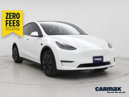 White 2024 Tesla Model Y Long Range