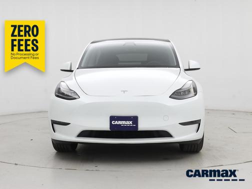 White 2024 Tesla Model Y Long Range