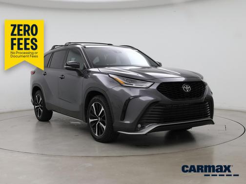 Gray 2021 Toyota Highlander XSE