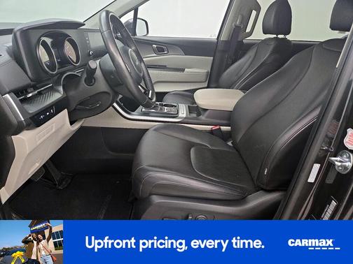 2024 Kia Carnival LX Seat Package