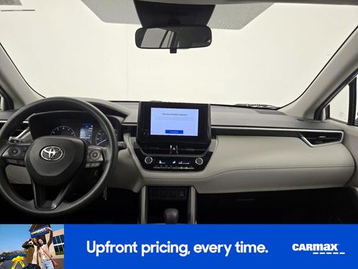 White 2023 Toyota Corolla Cross L