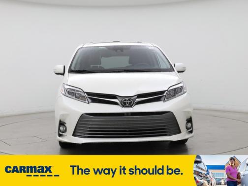 2020 Toyota Sienna Limited Premium
