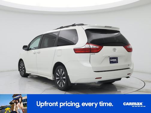 2018 Toyota Sienna XLE