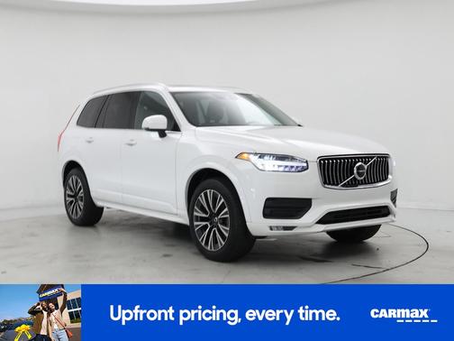 2020 Volvo XC90 T6 Momentum