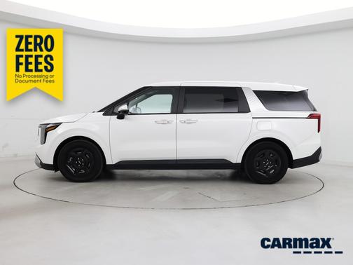 White 2025 Kia Carnival LXS