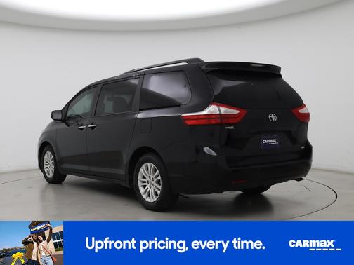 2017 Toyota Sienna XLE