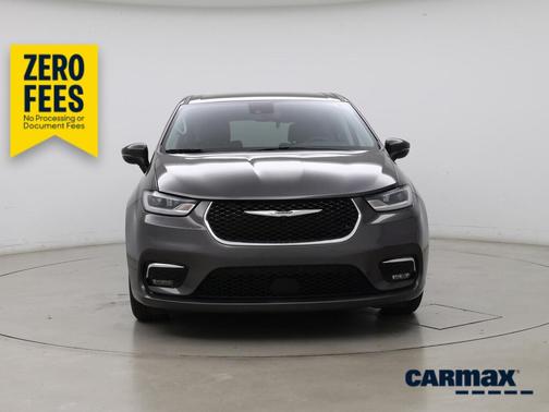 Gray 2023 Chrysler Pacifica Touring L
