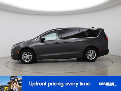 Gray 2023 Chrysler Pacifica Touring L