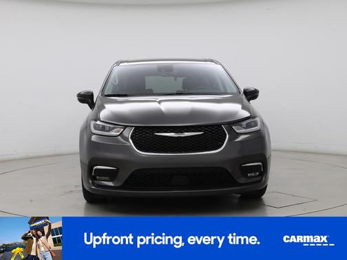 Gray 2023 Chrysler Pacifica Touring L