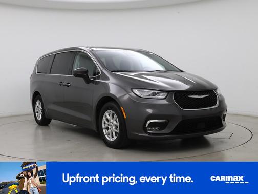 Gray 2023 Chrysler Pacifica Touring L