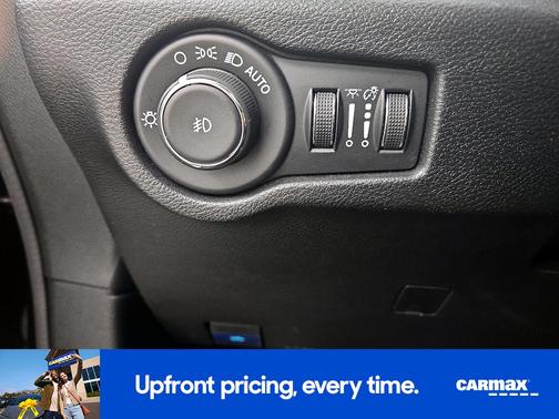Black 2025 Chrysler Pacifica Select