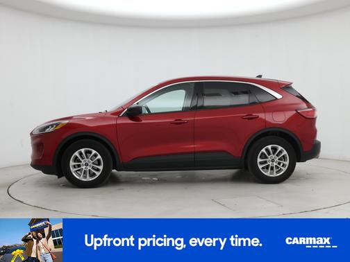 Red 2022 Ford Escape SE