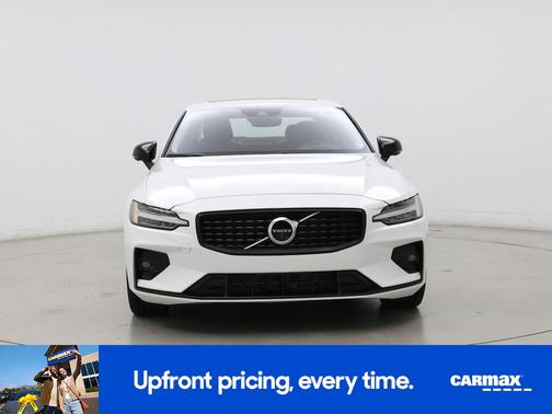 White 2022 Volvo S60 B5 Inscription